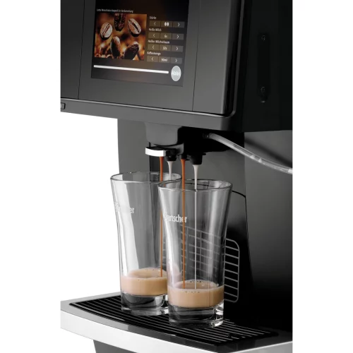 BARTSCHER KV1 Comfort bei der Kaffeezubereitung in zwei Gläsern