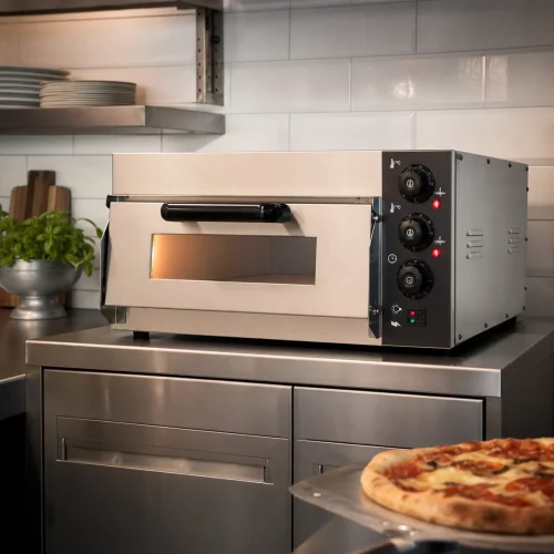 Maxima Compact Pizzaofen für Ø 40 cm, 230 V im professionellen Einsatz